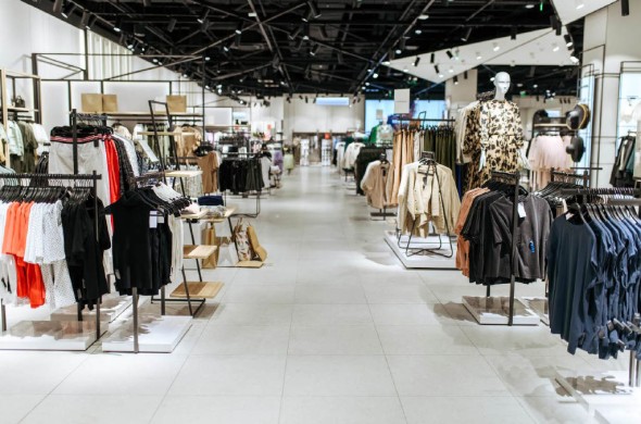 Strategic Product Development in Retail: From Concept to Shelf with Advisory Backing