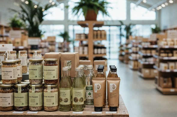 لماذا أصبحت الحوكمة البيئية والاقتصاد الدائري أولوية تشغيلية في قطاع التجزئة والسلع الاستهلاكية بالسعودية